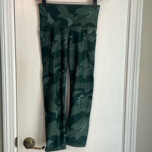 Old Navy High Waisted Powersoft Crop Leggings S